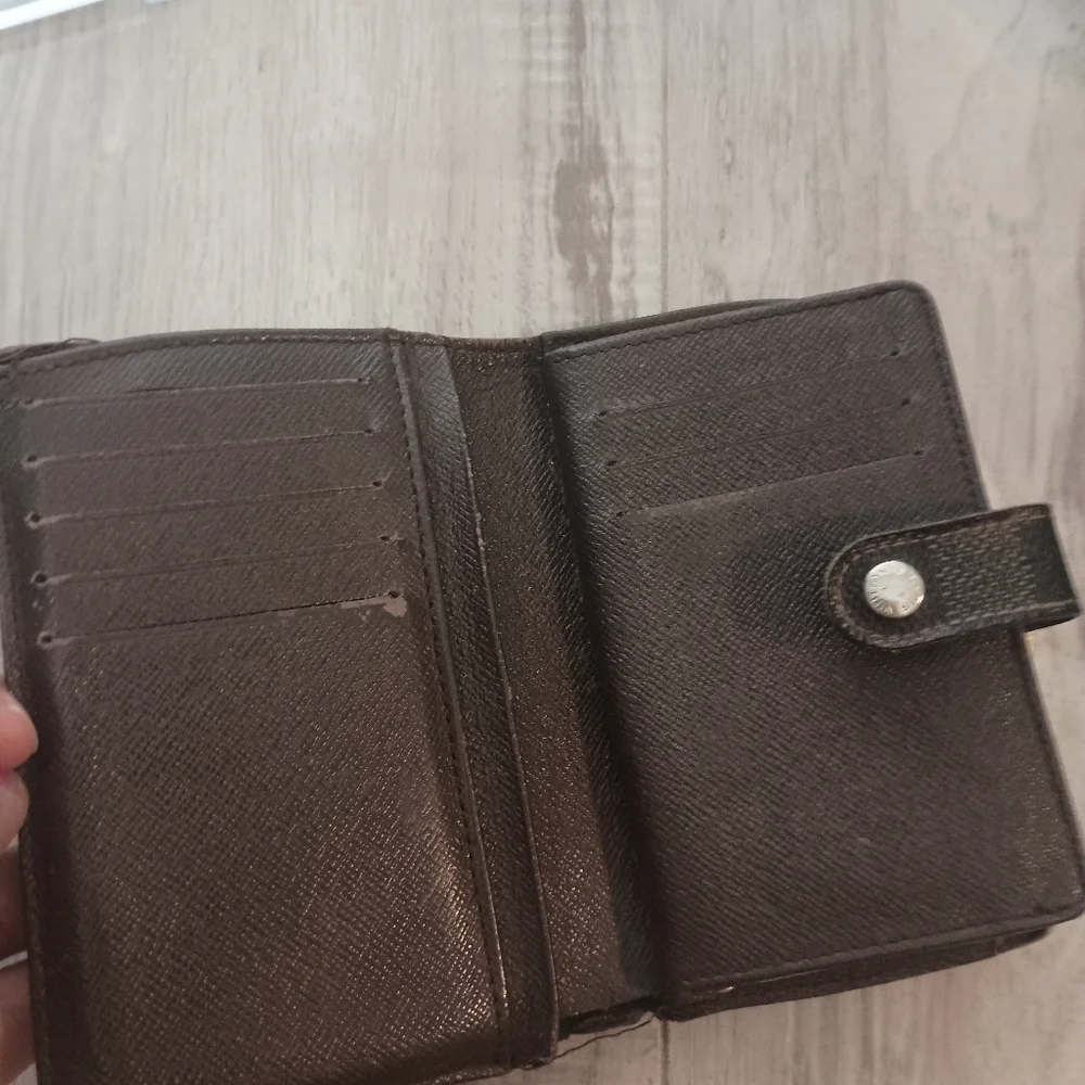 Louis Vuitton deffects